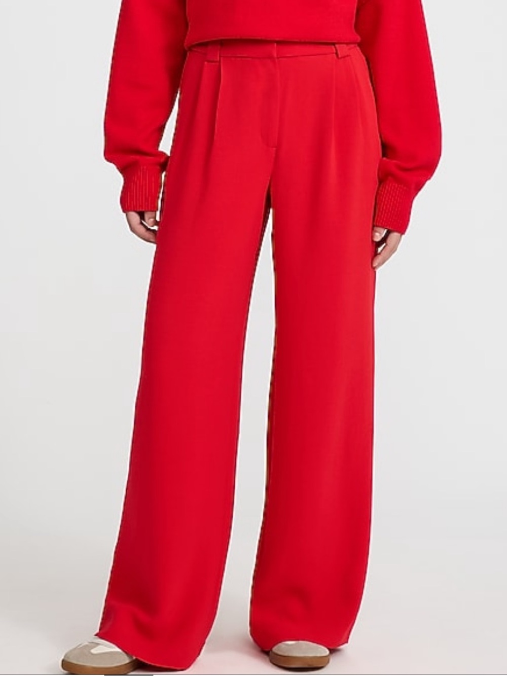 Women’s Express Red High-Waisted Relaxed Crepe Trousers- size 4 short